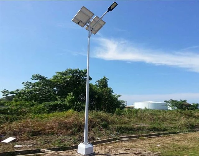 10M 100W Solar Street Lights
